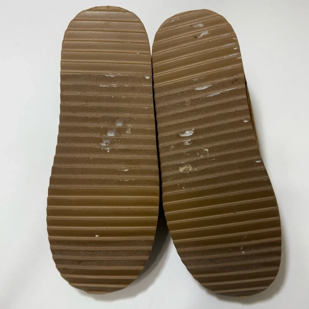 Old Navy Kids Size XXL (5Y-6Y) Cozy Brown Slip-On Clog Slippers